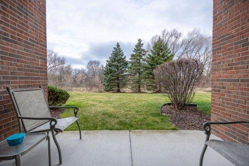 mobile - carousel-hero-element image-11