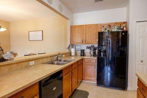 mobile - carousel-hero-element image-5