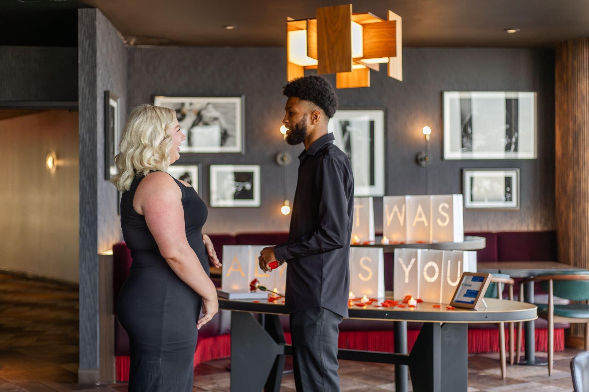 carousel-hero-element image-0