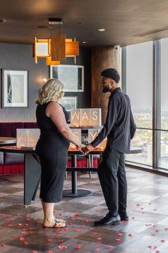 mobile - carousel-hero-element image-3