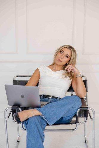 mobile - carousel-hero-element image-5