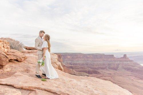 carousel-hero-element image-1